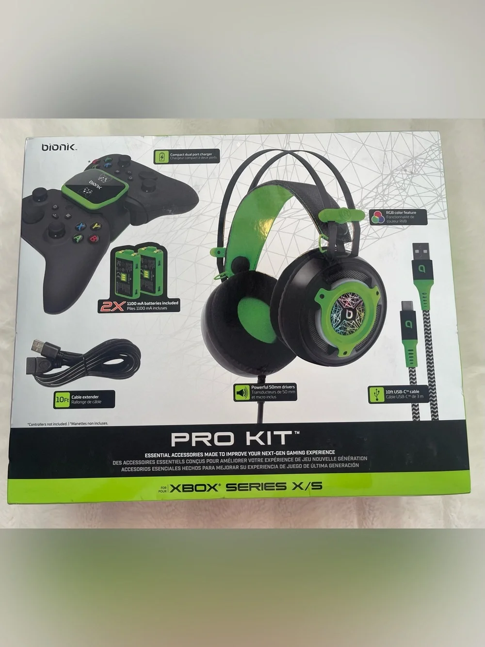 Bionik Pro Kit Xbox Series X/S RGB Headset Charge Base 2x Battery Pack USB Cable